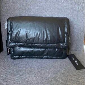 Marc Jacobs crossbody bag MRSP $495
10in×7in×3in